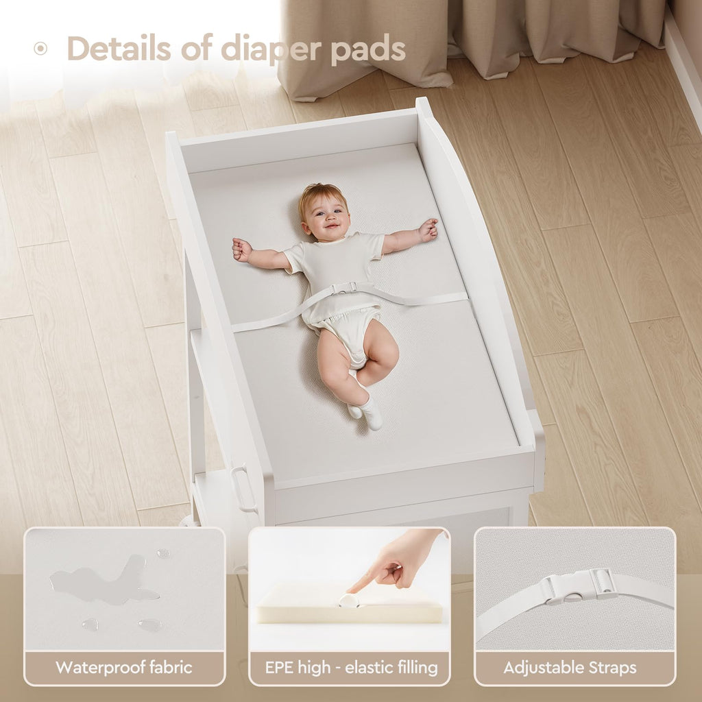 White 3 Drawer 2 Shelf Changing Table D384