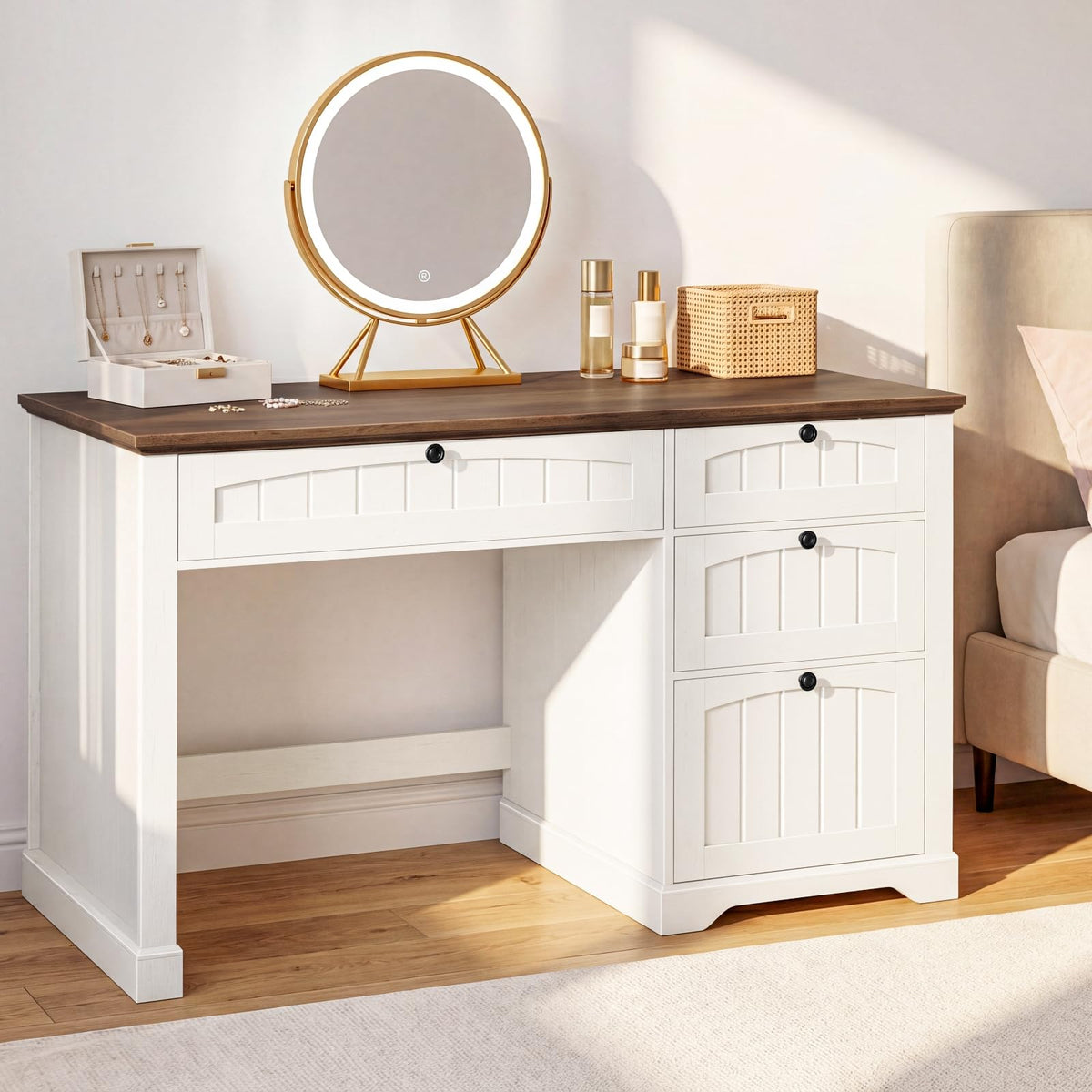 47" White Executive Desk with 4 Drawers Y3418